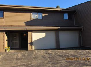 863 Stone Ridge Pl, Dubuque, IA 52001