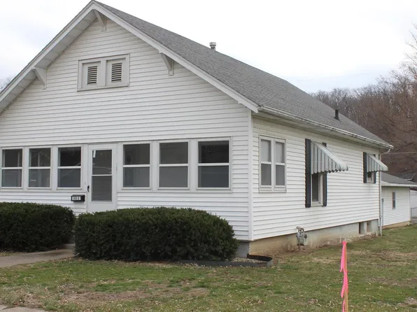 2607 Chestnut St, Hannibal, MO 63401