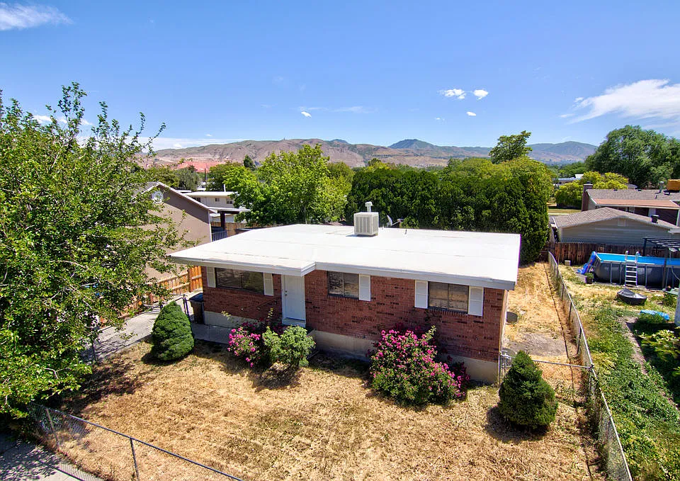 444 N Morton Dr