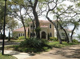 2028 Tuilleries Cv, Biloxi, MS 39531