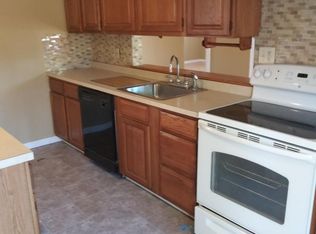 390 Allen Dr, Florissant, MO 63033