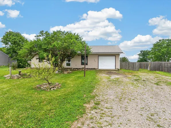 7725 White Oak Rd NE, Bloomingburg, OH 43106