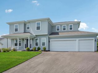 306 N Stone Ridge Dr, Lake Geneva, WI 53147