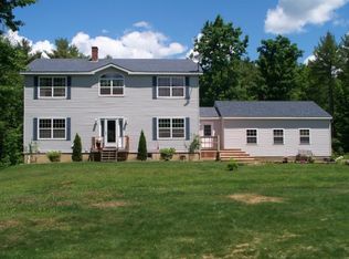 40 Cross Rd, China, ME 04358