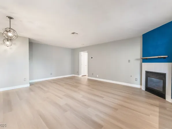 350 S Durango Dr Unit 108, Las Vegas, NV 89145