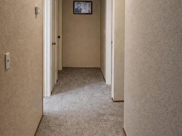 310 Yosemite Dr — Photo 8