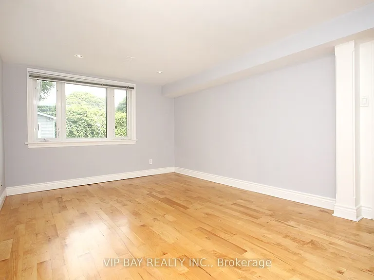 148 Betty Ann Dr — Photo 3