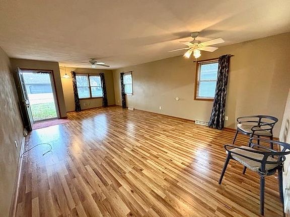 2nd image of 2804 Carrousel Ln #B
