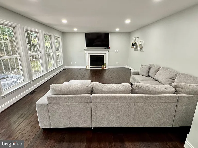 1019 John Paul Jones Dr — Photo 20