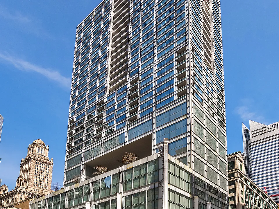 8 E Randolph St #2701