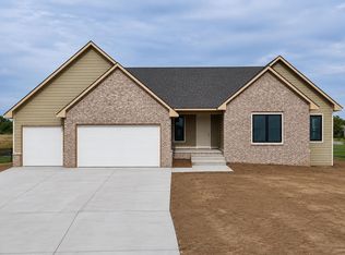 5902 W 45th St N, Wichita, KS 67205