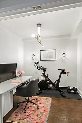 Sold by NYLON Real Estate | media 5