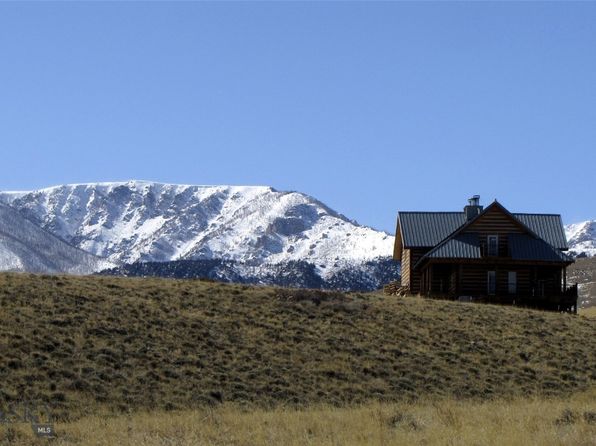 15 Crazy Horse Ln #943-9, Belfry, MT 59008