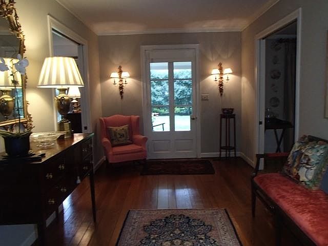 1st image of 168 Ivy St