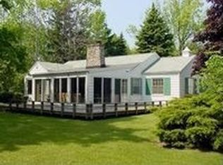 1615 S Lakeshore Rd, Carsonville, MI 48419