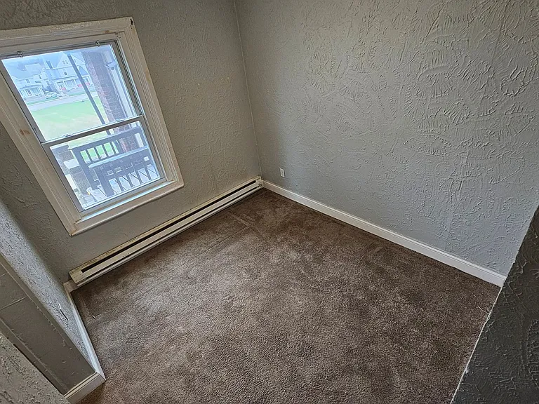 38 Baldwin Ave — Photo 14