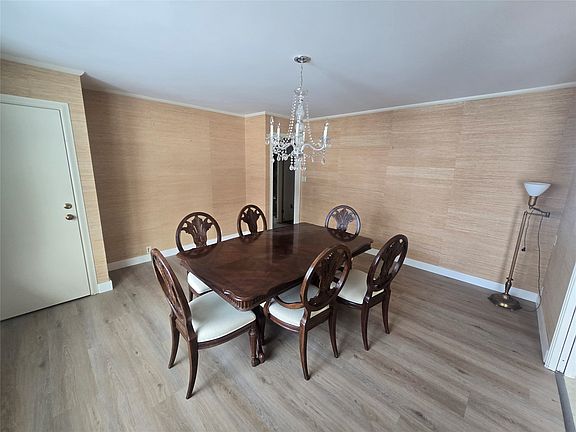 5th image of 315 Monoca Dr