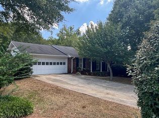 2330 Pine Meadows Ct, Tucker, GA 30084