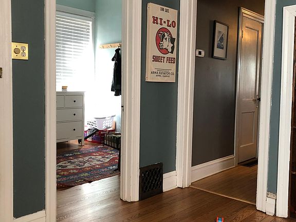 4th image of 2512 W Wilson Ave #2