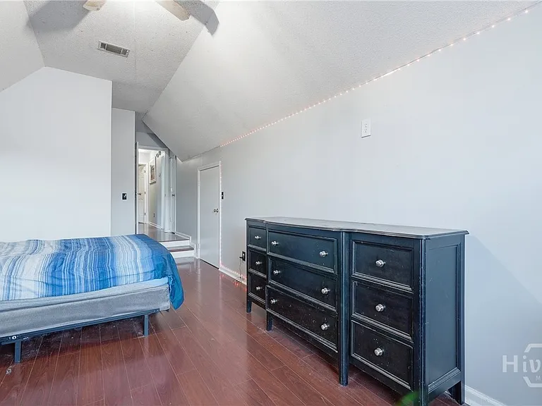 126 Bluelake Blvd — Photo 21