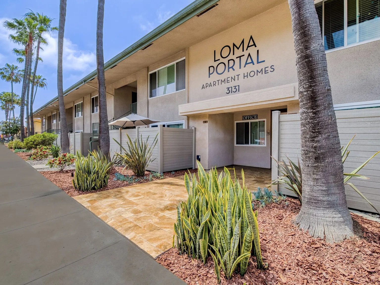 Loma Portal — Photo 1