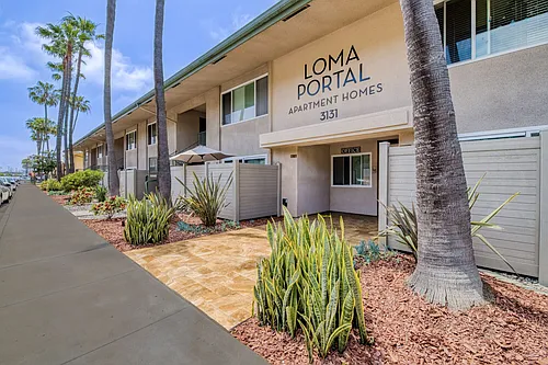 Loma Portal Photo 1