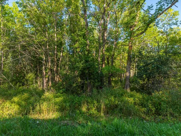 SW 71st St, Staples, MN 56479