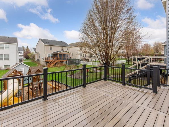 2348 Kelm St, Chaska, MN 55318