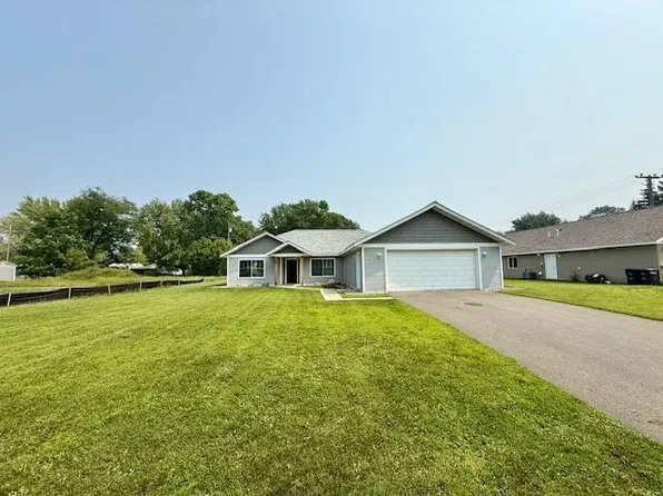 321 12th St SW, Little Falls, MN 56345