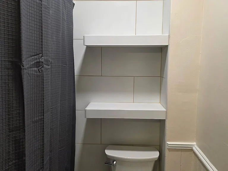 184 Forest Ave #2 — Photo 16