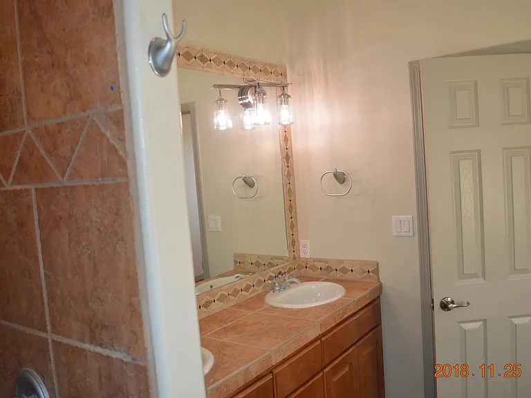 8720 Desert Fox Way NE — Photo 10