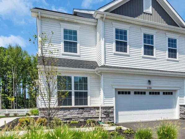 126 Woolley Court, Oakhurst, NJ 07755