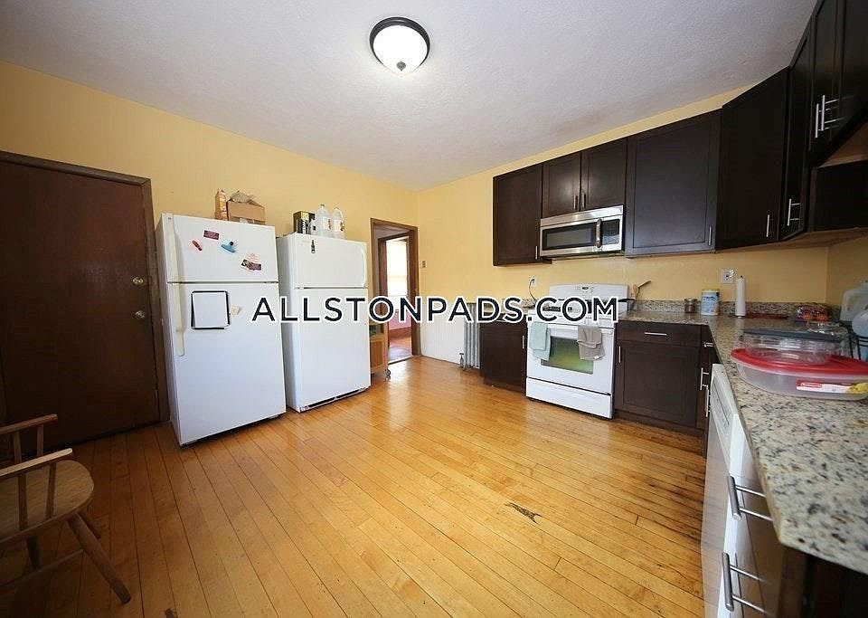 2nd image of 53 Gardner St #2PO