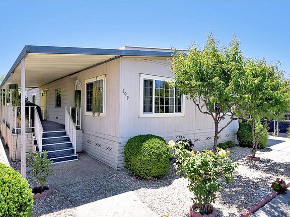 2nd image of 509 Olivian Dr #509