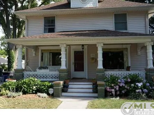 92 Gallup Ave, Mount Clemens, MI 48043