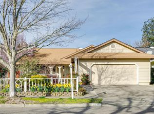 2011 Waltzer Rd, Santa Rosa, CA 95403