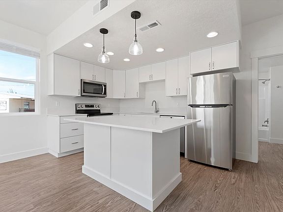 3rd image of 104 Davis Ave #1