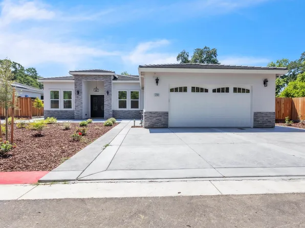5200 Shirehills Ln, Carmichael, CA 95608