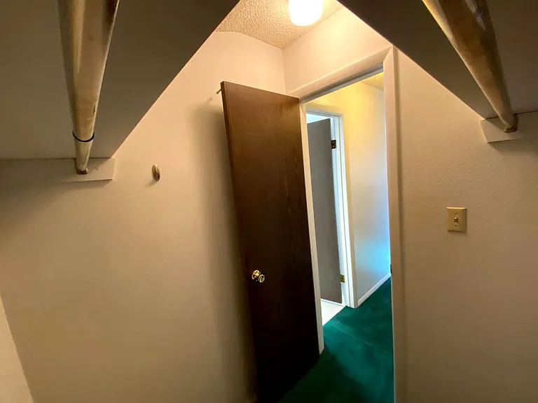 2110 Prairie Rd — Photo 43
