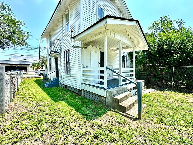 801 Meeting St — Photo 19