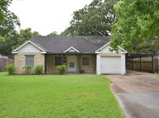 1079 W 41st St, Houston, TX 77018