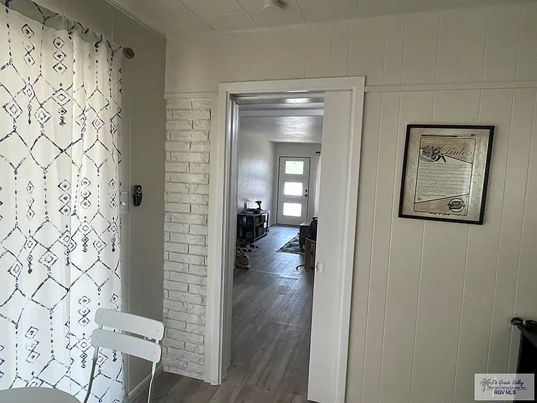 1617 E Los Ebanos Blvd — Photo 34