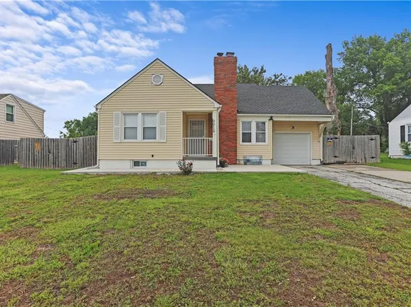9914 E 36th Ter S, Independence, MO 64052