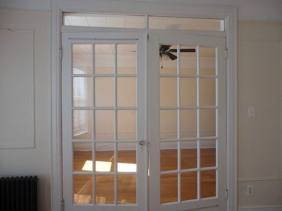 3rd image of 3156 36th St APT 3F
