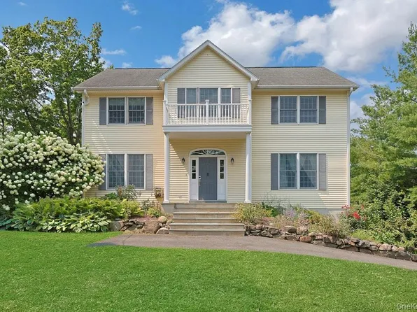 465 North St, White Plains, NY 10605