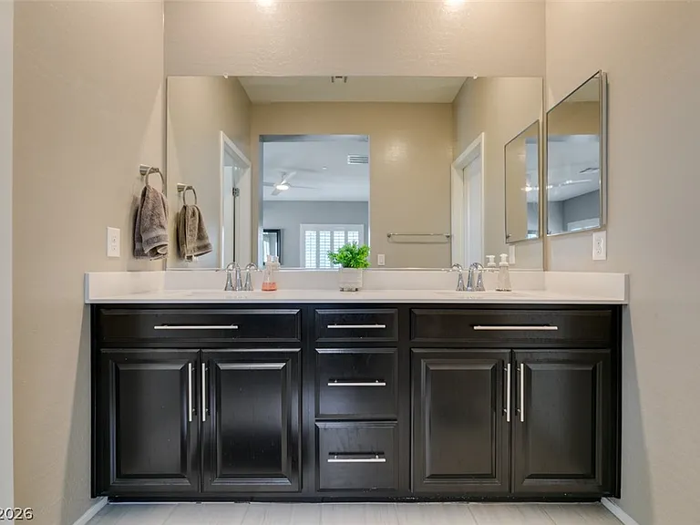 544 Teovani St #924 — Photo 40