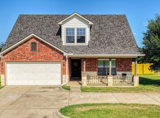 604 Holiday Hills Dr, Mineral Wells, TX 76067