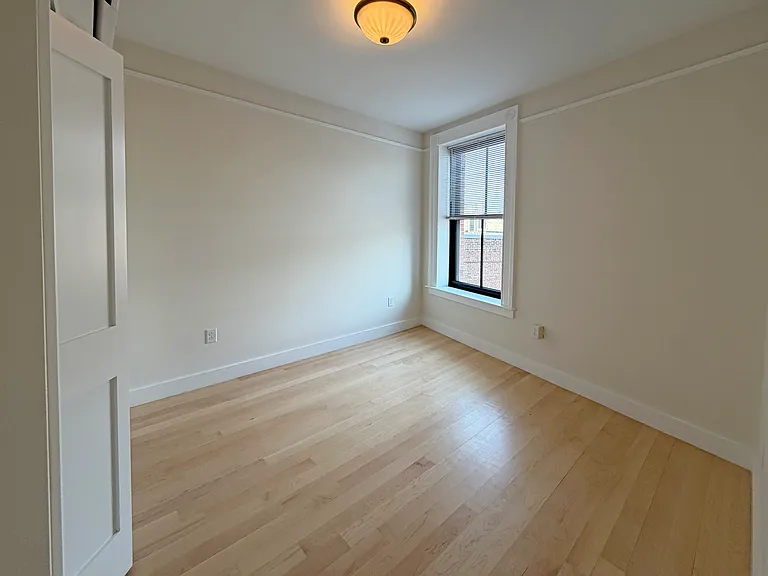 The Hildreth Building — Photo 12