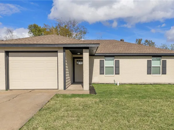 1135 Bittle Ln, Bryan, TX 77803