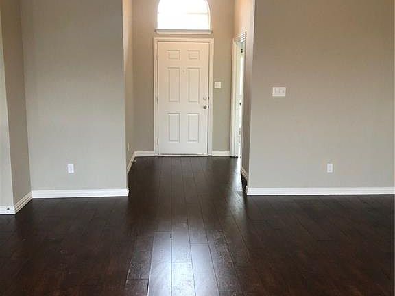 4th image of 517 Jeffdale Dr